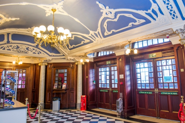 Lawrence-Milne-Projects-Commercial-Majesty-Theatre-40