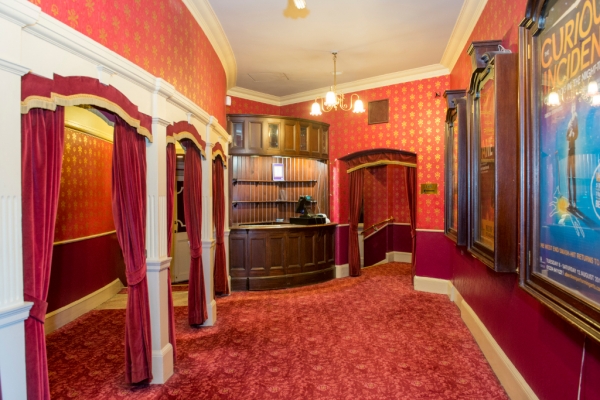 Lawrence-Milne-Projects-Commercial-Majesty-Theatre-50